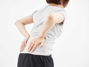 脊柱管狭窄症の症状や治療法について